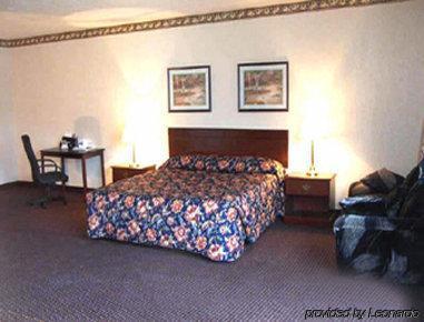 Howard Johnson By Wyndham Pikesville Room photo